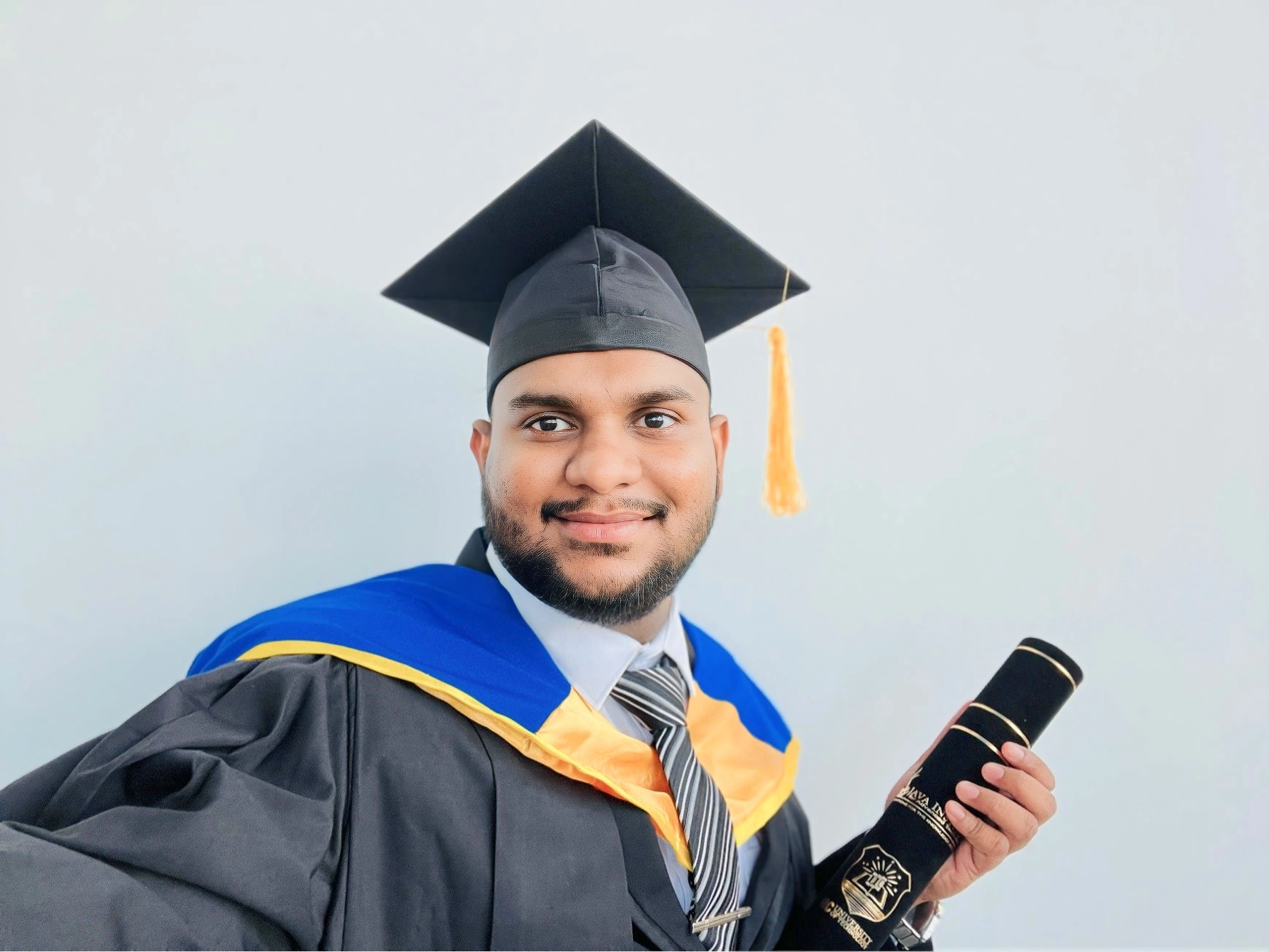Ravindu — web developer & growth marketer